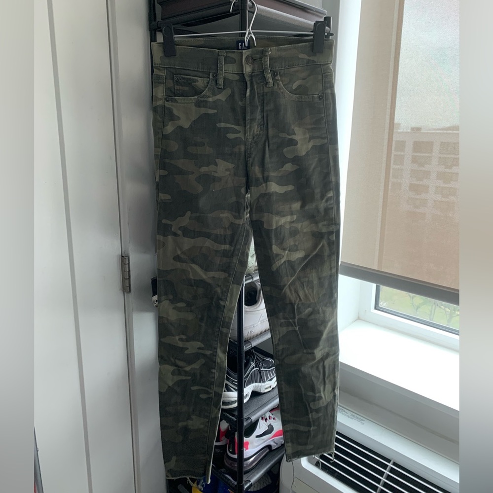 GAP jeans, Size 25, skinny camo jeans